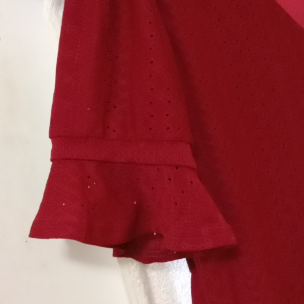 V-Neck Red Sheath Midi Dress with Flutter Sleeves - Picture 5 of 9